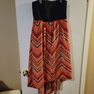 Size 2X pure energy, hi-low, chevron stripe, strapless dress